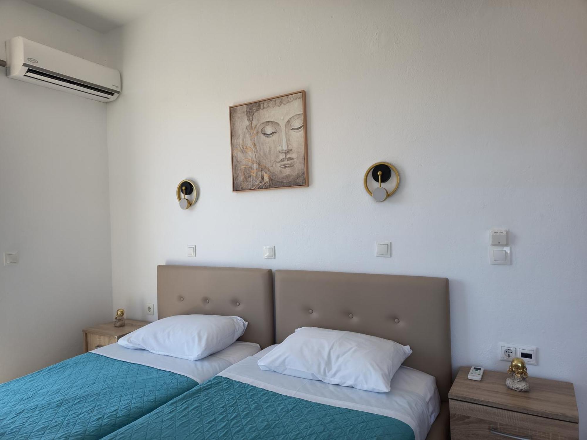 Lilian'S Seaview-Party Street-Youth Studios Rhodes City Kamer foto
